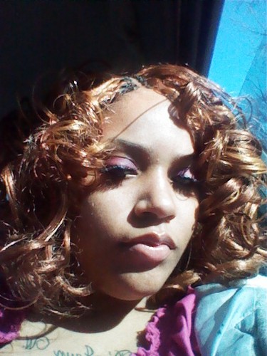Im 5'5 wit brown eyez & a real claszy chick.My siz iz @RoRoStayThuggin follow ha!!!!!