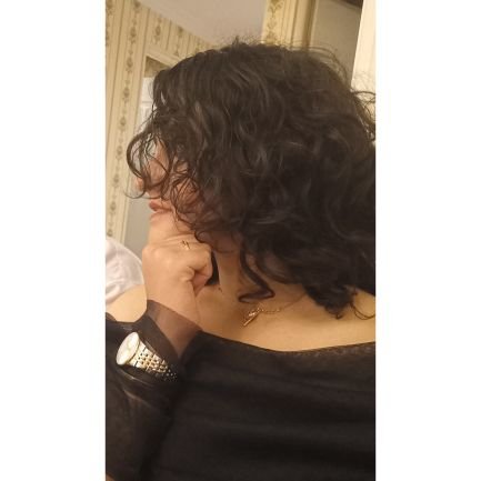 darya_besham's profile picture. یه دختر22ساله‌که درحال تلاش برای یادگرفتنو آدم بهتری شدنه!
قراره مهندس شه
وعاشق روانشناسیوجامعه شناسیونوشتنه اماقلم باهاش قهره=)
متعهدبه یکی ازکاربرانِ کم کار