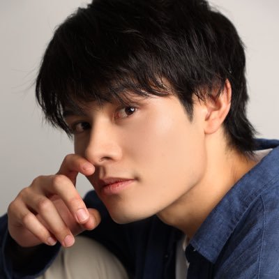 ASOBISYSTEM「ASOBINEXT」所属 / 俳優・モデル /【過去出演】▶テレビ愛知30周年ドラマ「スケート靴の約束」水元耕一役 ▶クロレッツTVCM▶舞台「ヒロイン」時田拓海役 東京芸術劇場 ▶フジテレビ「お台場冒険王2023」”ミストマン” 【出演情報➭】 9月舞台 骸スト「code:L」武蔵野芸能劇場
