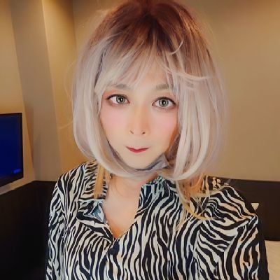 mayu☆  女装子ですよ！    年増の元ギャル系
マイペースで楽しんでます　趣味は登山⛰️
音楽はほぼ洋楽　
写メは加工画像しかアップしません
お友達募集中ですよ