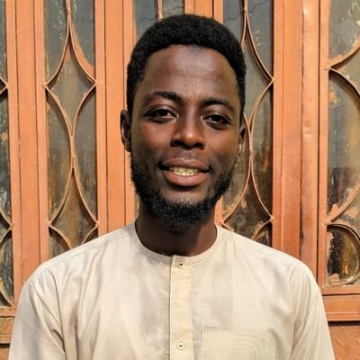 Simple😀.
Respected citizen😎.
Deen over dunya..🥰.
Humble & self-reliance😉.