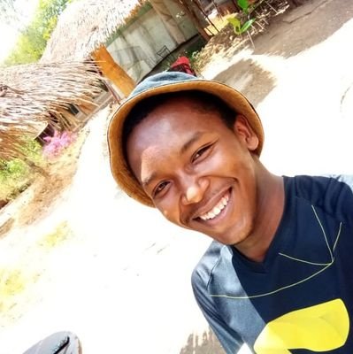 #Author
Loves the sea, fears skydiving, got a complicated relationship with pigeons, geese are weird. Now you got a good idea of me. Cheers. #Writingcommunity.