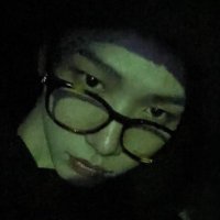 업(@upppst) 's Twitter Profile Photo