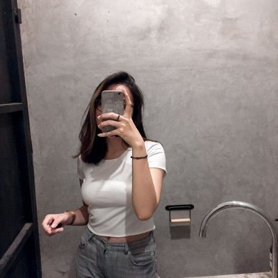 Tiaramelia12_'s profile picture. 