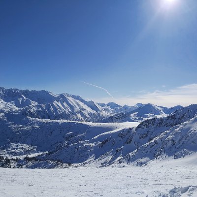 A UK based traveller, exploring as much as possible! Snowboarding, hiking or sampling local delicacies, you'll find me wandering around like one of the locals.