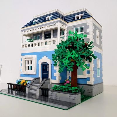 家族でLEGOが大好きです。
レゴランドとモジュールシリーズとピックアブリックが大好き。
建物系のMOC、風景小ネタをメインに作成してます。
■固定Tweet【建物】n=20、【異世界】n=9(2/24up)、【情景・風景】n=63、【ミニモジュール】n=12、【小物】n=31(2/27up)、【はやうまの街】n=14