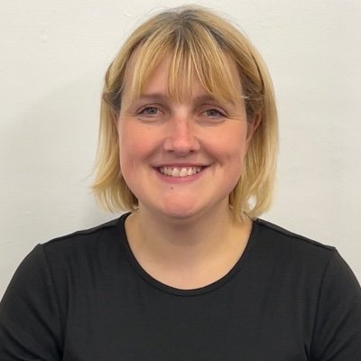 English teacher in the North East of England. Returning to the classroom after 6 years away and finding my feet. Want to be the best teacher I can be