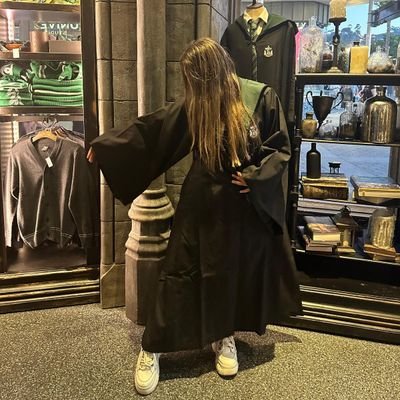 Kt_0liv0s's profile picture. ₦Ø Ƀ₳Ɖ ⩔ƗɃɆ$