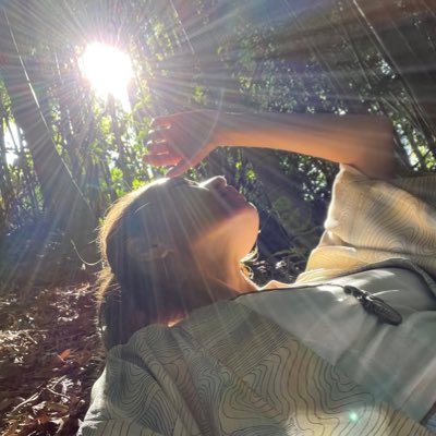 言靈,日夲🇯🇵 愛をうみ出す事を託された私達は言葉使いの魔法使い🧙♀️声は生き物🌈細胞、水の記憶🌈共振共鳴喜び愛🌏💖リアル虫の知らせ🪲超自然現象🌳自然農🧑🌾光の存在💫👽素粒子を見た🌈数秘11🌈数靈182🌈カタカムナ数靈6666🌈特技はお祈り🧘♀️ 自作曲”光