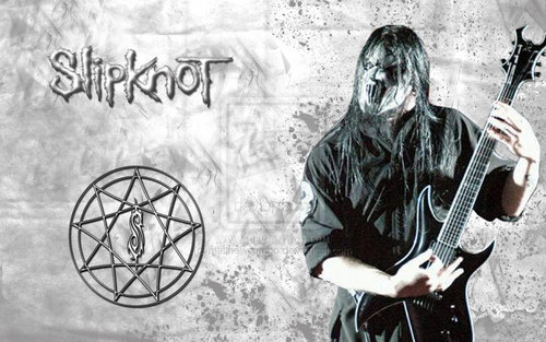 sou 1 cara d palavras bonitas mas q quase nunca fala oq realmente pensa por c importar com os outros, smp acaba c fudendo com amores e HEADBANGER CLARO