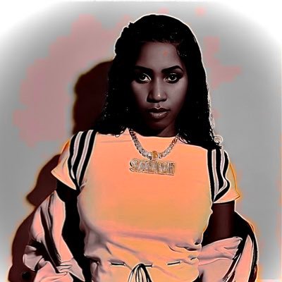 BarbraNamu90789's profile picture. Am me not u