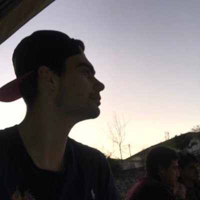 yalwaysme21's profile picture. O consumar da antítese daquilo que é uma vida paradoxal.