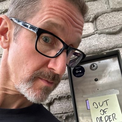 Owner of @RetinaRecovery - Supplying Facedown Equipment Post Vitrectomy Surgery. Advocate for @mmiorg. Builder of #Joomla Websites. Cyclist & 5k Runner