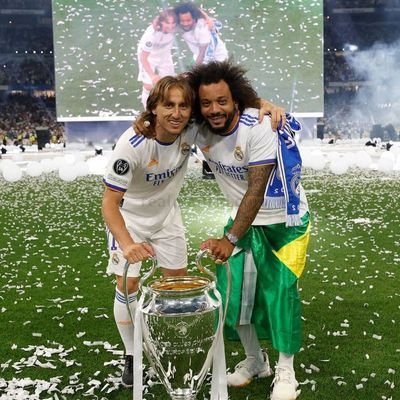 luvtotti's profile picture. 