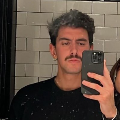 carrivver's profile picture. ¿Quién?