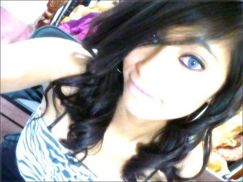 geKaliiyah4's profile picture. Yet another Christmas alone... anyone single? add me at http://go-u‌r‌l.in/4MP