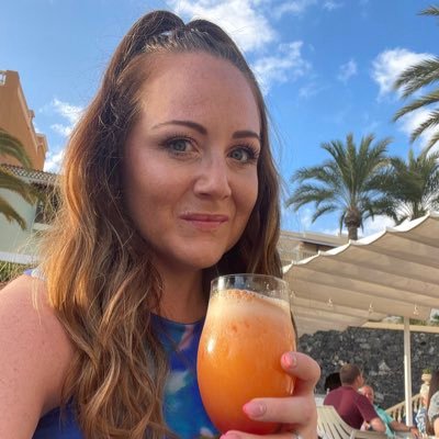 Geriatrics consultant in Middlesbrough, Darlo Enthusiast, Runner 🏃🏼‍♀️and Gym fanatic 💪🏻but lover of a little social 💃🏼and a holiday 🌴- views are my own