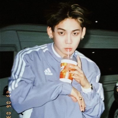 sukwooxz's profile picture. was @sukreigns 🫶