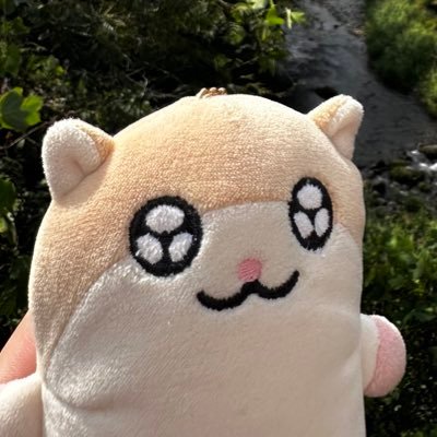 在独10年以上。読書(Audible含む)📚、ハムスター🐹とソファーの上でのごろ寝が好き。ハムスター🐹、グンディ、おにぎり🍙、さつまいも🍠、かぼちゃ、パスタのことで頭がいっぱいで、そのうちこれらに転生してしまうのではと心配されてる。神戸が大好き☺️