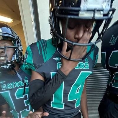 Great things start small ⭐. Lake Marion High School Santee,SC Wr/Athlete c/o 26 3.5 Gpa. email-paulingtrey@gmail.com 
Weight 150
Height 5'9