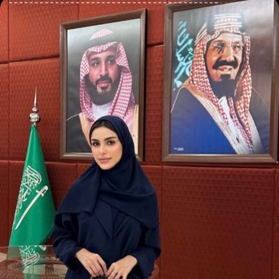 خريجة أنظمة جامعة الملك عبدالعزيز @kauedu_sa 🇸🇦 عضو في فريق درب ⚖️@darb_team