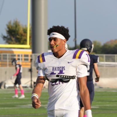 Cretin-Derham Hall ‘24| 6’0 160lbs | WR/DB | https://t.co/UjVHaDs967