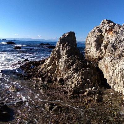 日本保守党党員です
国民保守戦線🍥National Conservative Front
\NCFと呼んで下さい(旧民間防衛WORKS)
よろしくお願いします🎌