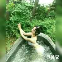 💪 부캐 : 자전거, 스키, 골프, 웨이트 트레이닝 하는 운동중독자. 🎻본캐 : 클래식 공연 기획자. VIP의 취향을 연구하는 알레컴퍼니 대표