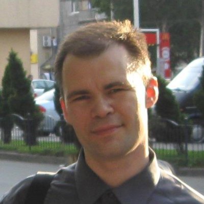 порохоботизм генерує брехню і розмиває межу між правдою і брехнею, добром і злом. А Порох інвестує у брехню гроші