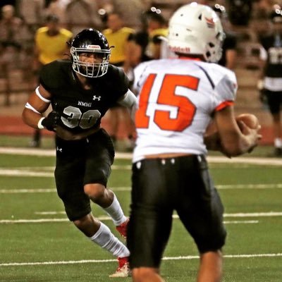 6’2 || 190 || OLB/ATH || NMMI Bronco 🔮#jucoproduct https://t.co/iPXOLTB63p -full highlights