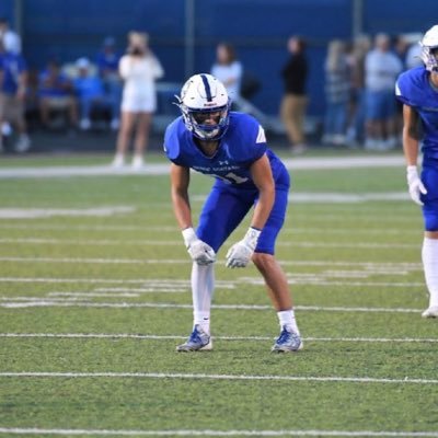 bishop chatard 25’ 6’2 185lbs olb email lucastremain@icloud.com 317-652-2823