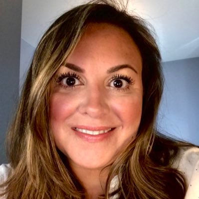 Marketing agency leader, mom, wife, gardener, baker, forever Buffalo Bills fan ♥️🦬💙. Views expressed are my own.