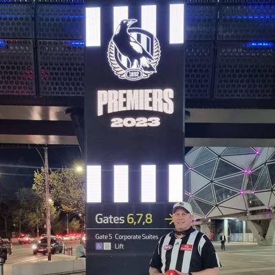 Superfan of: @Suns @Raiders @CollingwoodFC

BIG Music fan and lover of Vinyl

https://t.co/U9UkxJ96Z6 #club707esports