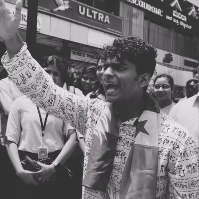Indian 🇮🇳
Student Rights Activist ⚖️
Founder : Badalaavane Foundation🙏