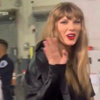 laura (taylor’s version) (@goldenswiiftt) 's Twitter Profile