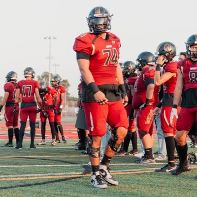 Downey HS(CA)(‘24)#74•4yr starter•6’3 275•3.3 GPA•3X 1st team all league•3X all state(https://t.co/XDNKBdJZJh)•2X OL of the year• ‘22 ALL-CIF DIV 4• 3 D1 offers