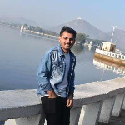 कर्मण्येवाधिकारस्ते मा फलषु कदाचन।
मा कर्मफलहेतुर्भूर्मा ते सङ्गोऽस्त्वकमज़्णि॥
🙏🚩
Sr Clerk. At Gov. Of Gujarat