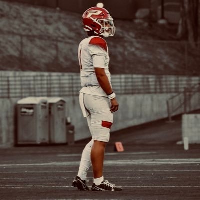 Paraclete High School 2024 | 3⭐️ QB | 3.5 GPA | 6’0 , 205Lbs | Email - tjsoles36@icloud.com