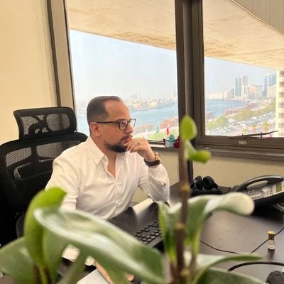 Seasoned and independent Front end developer with 6 years of experience in blending the art of design with skill of programming