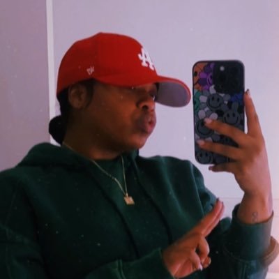 beautyispain_mo's profile picture. Cancer GANG ♋️🤪|| Only The FAMILY 🤞🏽.. follow my IG: _keepinuppwithh.mo