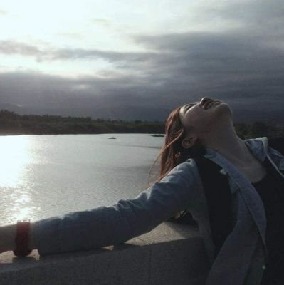 valjen15's profile picture. it's me and my ihhhh
against the world