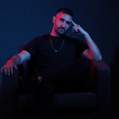 1/2 @un1cornblood - mgmt: harrow@milkhoneyla.com booking: david@spinartistagency.com / rob@spinartistagency.com