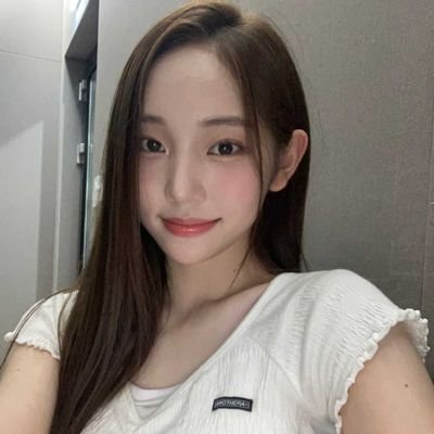 parkdminju's profile picture. 