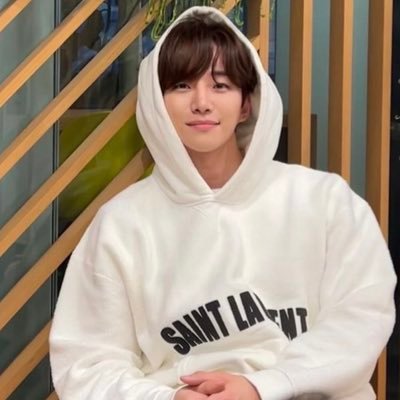 sakinatuki0828's profile picture. 2pmのジュノが好きすぎてTwitter初めました💛 ジュノを通じて2PMも好きになりました💜💙♥️💚🩷先輩ハレスさん達に色々教えて貰いたいです！フォロー大歓迎🫶無言フォロー失礼します🙇‍♀️韓ドラも好きです🙌