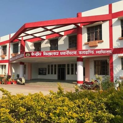 KV Bhawanipatna is a 10+2 Civil Sector School situated near the Govt. ITI at Bhawanipatna, Kalahandi, Odisha.
Affiliation - 1500029 , School Code - 19095