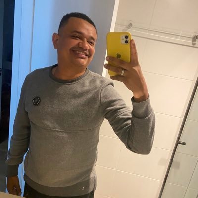 RBernazi's profile picture. farmacêutico bioquímico Quimico Licenciado mestre em  Química