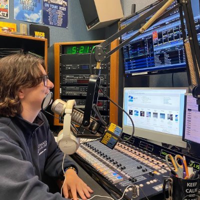 bec_legato's profile picture. @CNN News Associate for State of the Union | Ithaca College Alumna, Mets fan and music snob.