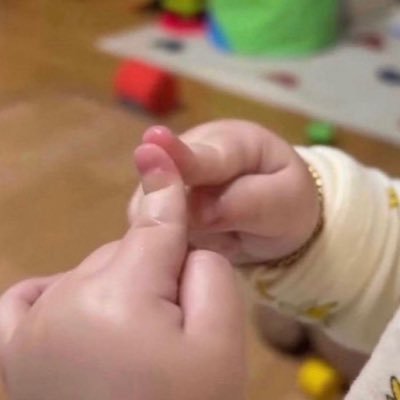 yetteerrbee's profile picture. 