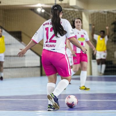 🥊 Muay Thai  
⚽ Futsal