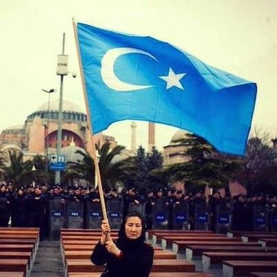 Kendi halinde okur,konuşur. Her türlü Fikir Teatisine açık, Saygı ve Seviye şartlı. Ülkesini ve tüm paydaşları seven, Milli Görüşçü aday adayı...